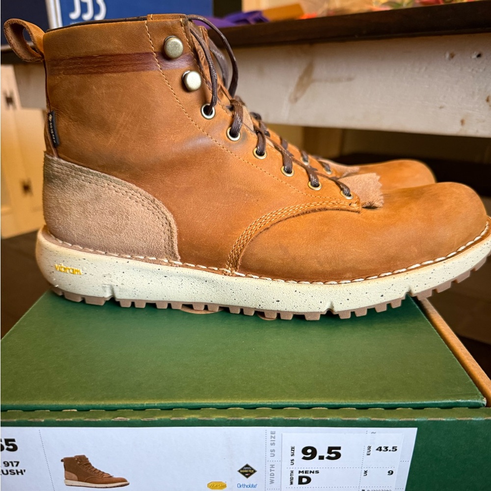 Danner Logger 917 “Goldrush”